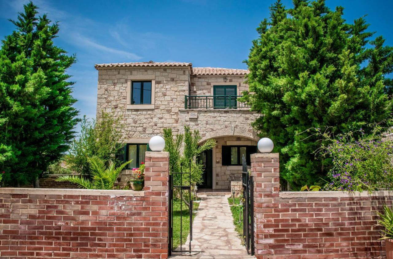 Niriides Villas Old Listing Hersonissos  Eksteriør billede